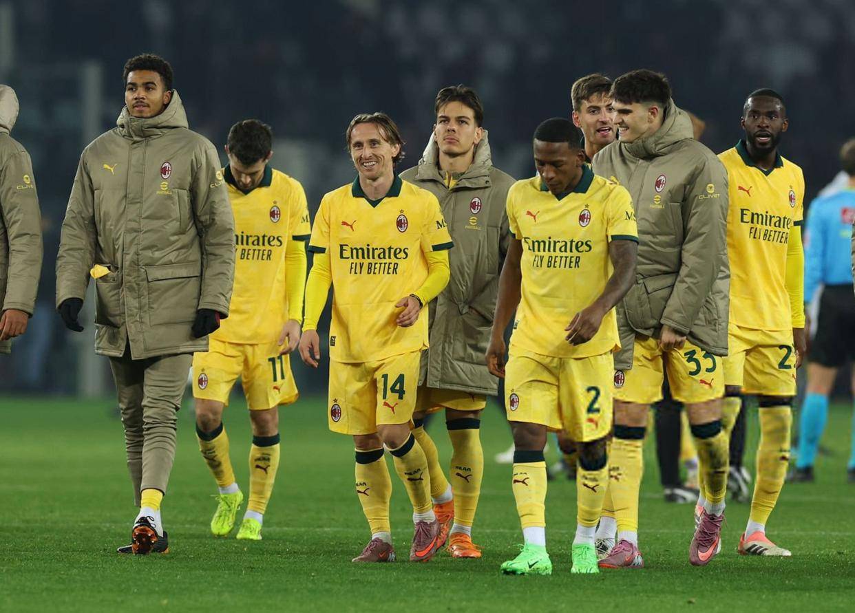 西班牙横扫勒沃库森,莫德里奇统治全场 西班牙横扫勒沃库森,莫德里奇统治全场