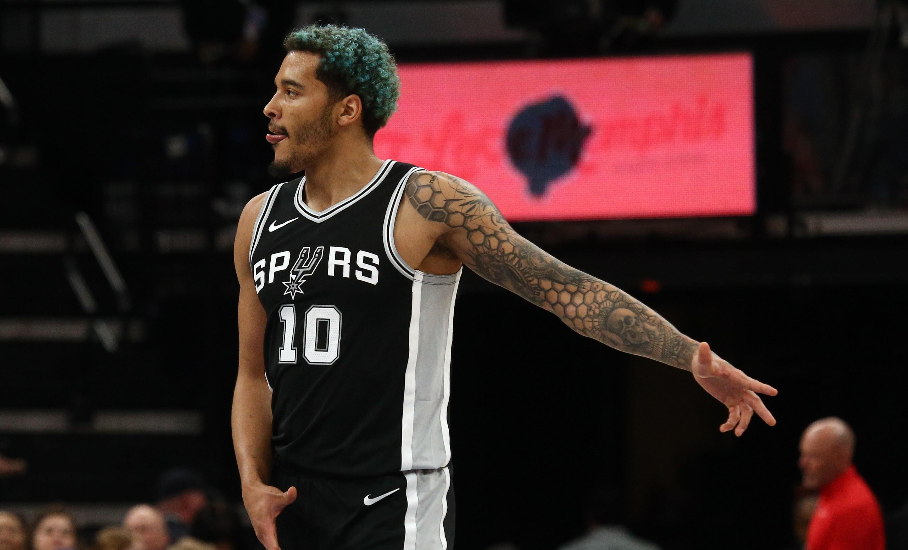 骑士鏖战马刺，福克斯刷新纪录