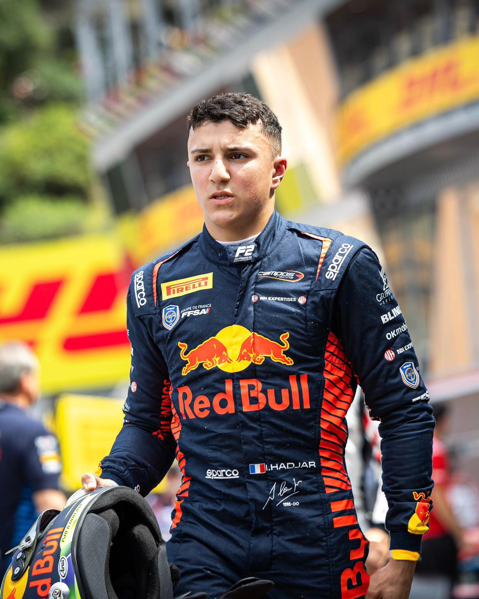 索伯车队绝杀红牛二队，佩雷兹统治全场的简单介绍