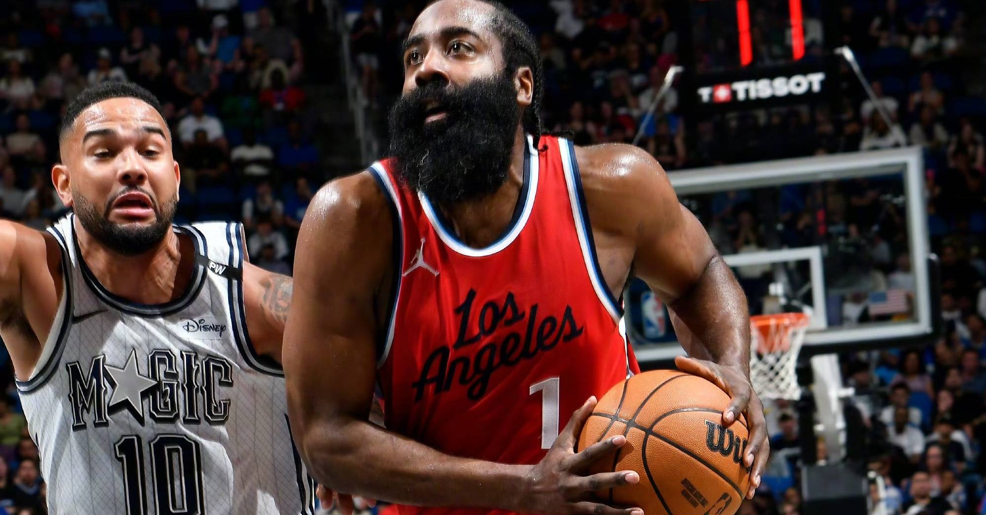 关于湖人险胜勇士，哈登高光表现的信息