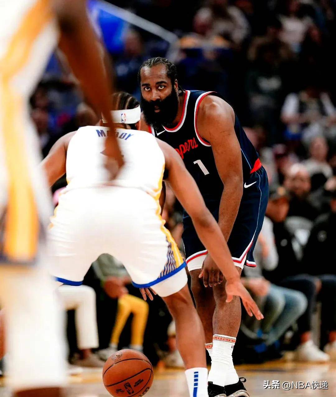 关于湖人险胜勇士，哈登高光表现的信息