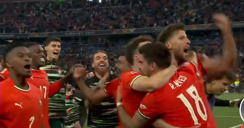 男子篮球半决赛：西班牙胜出进决赛