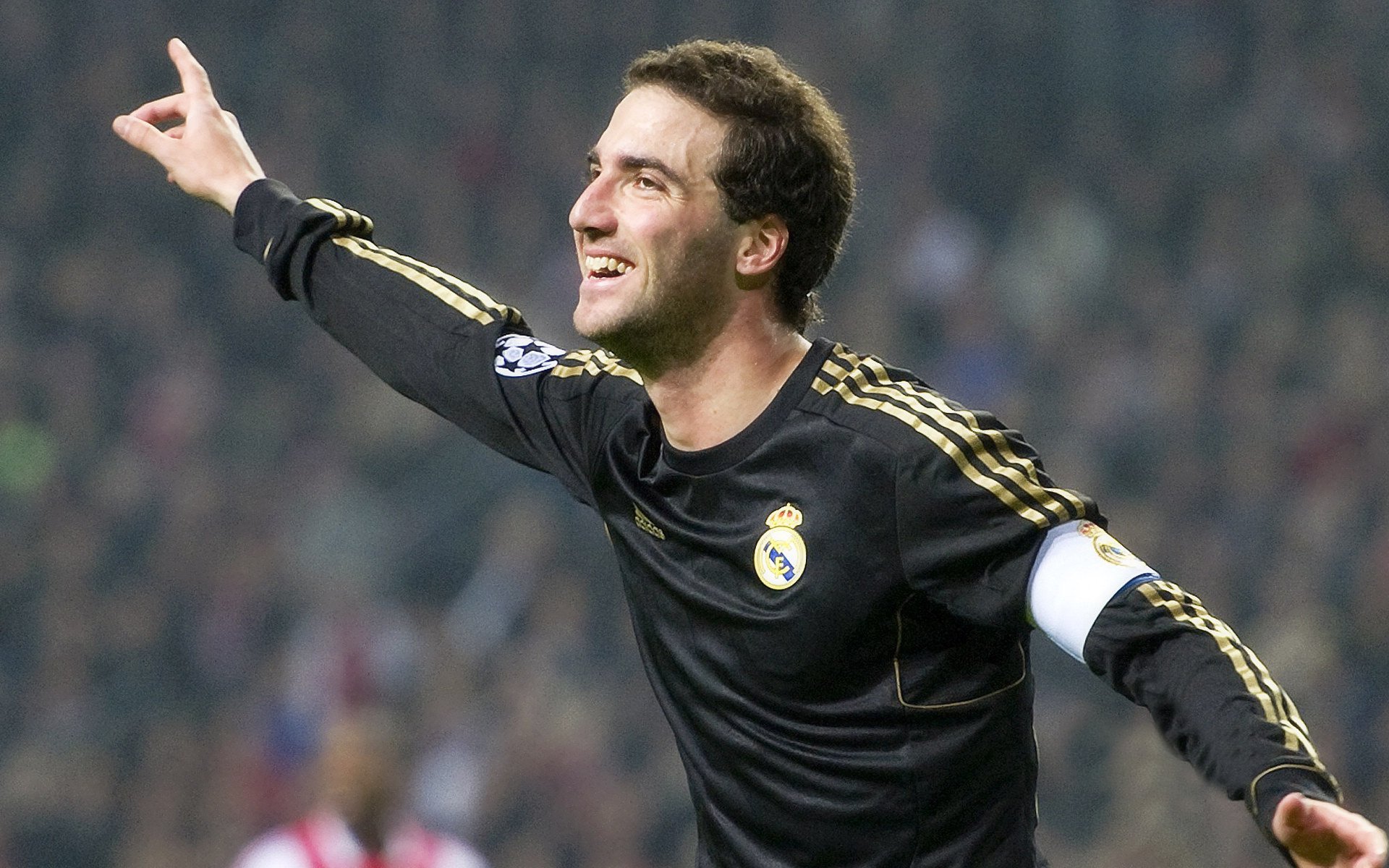 当东方巨龙遇上北方铁壁，上海风暴撕裂的不只是北京防线