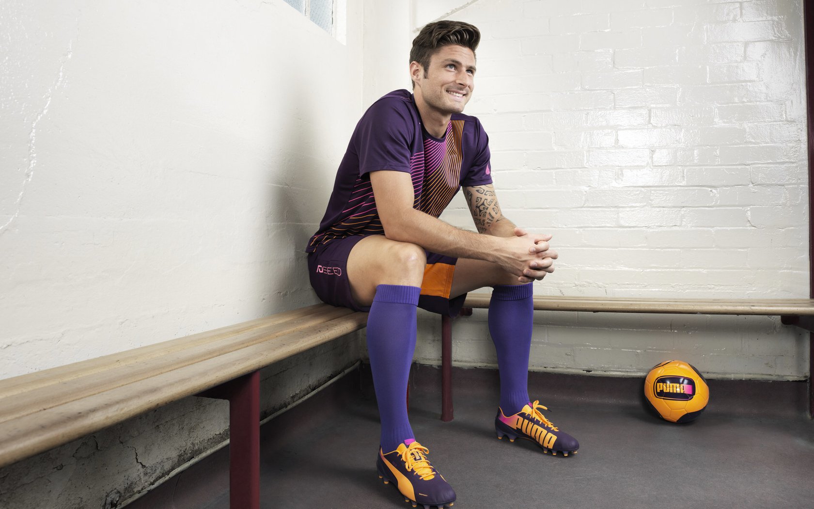 奥利维耶独中三元，克罗地亚三球横扫智利点燃绿茵激情