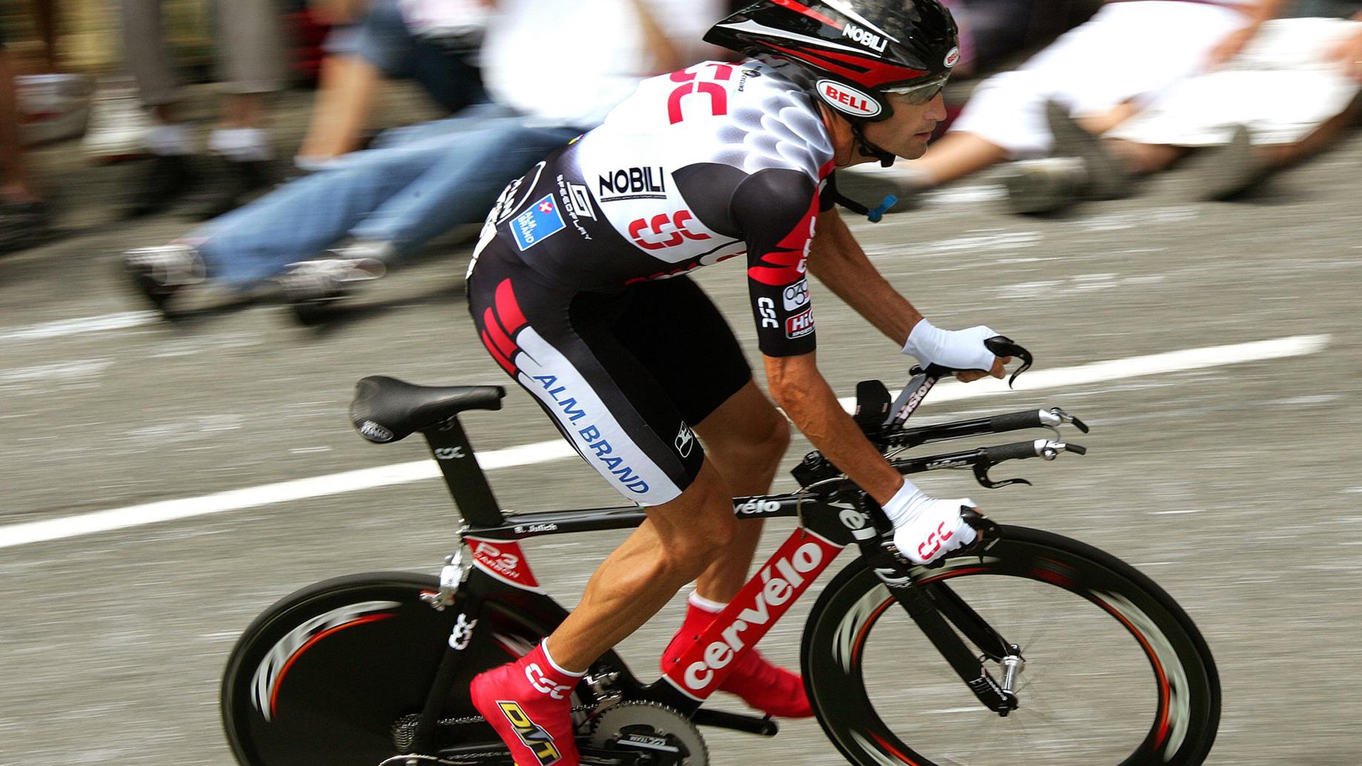 独行侠战术碾压火箭，约基奇攻防两端展现历史级统治力