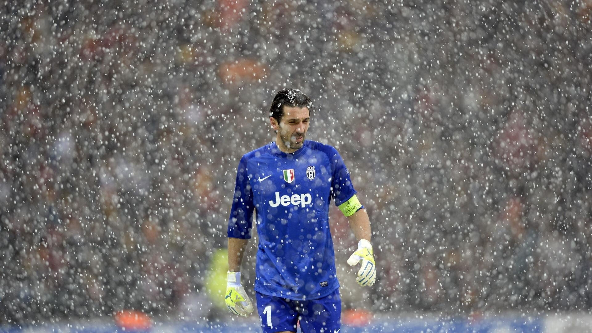 西决生死战之夜，爱德华兹的制胜表现与森林狼的救赎