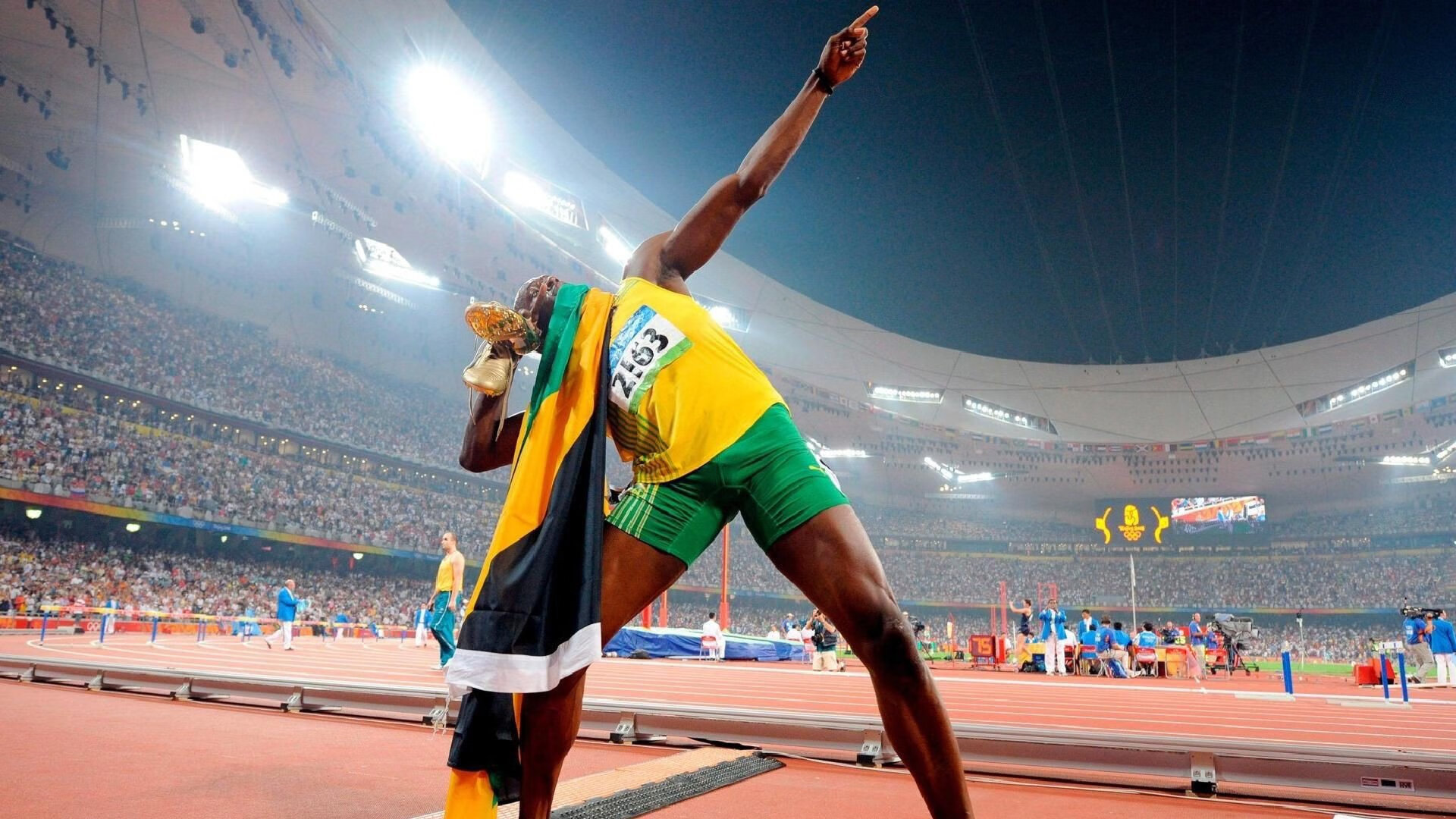 孙兴慜的冠军级演出，当个人光芒照亮团队，阿尔及利亚的节奏哲学如何启示荷兰足球